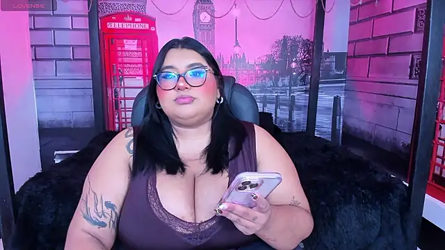 tifanny bigboobs11 online show from March 13, 2026, 12:01 pm