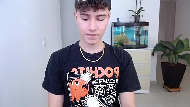 Snapshot of adrian_morelly chatting on December 5, 2024, 6:00 pm adrian morelly online show from December 5, 2024, 6:00 pm