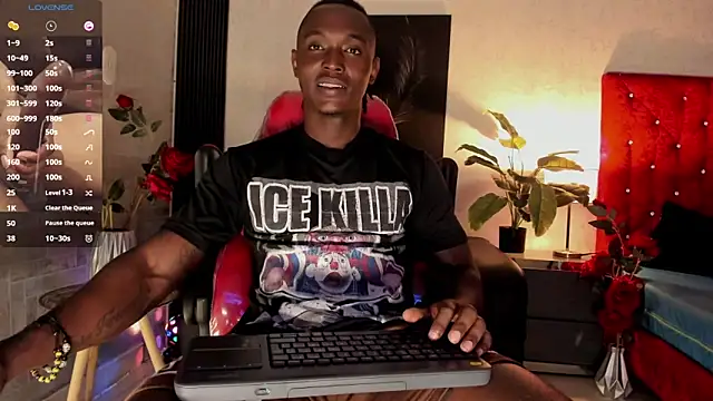 DannSmmith online show from December 15, 2025, 12:20 pm