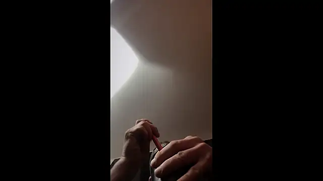 leanjamesdean online show from December 5, 2025, 6:33 am