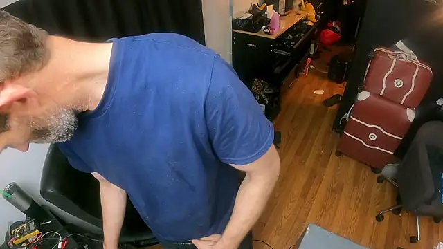 Snapshot of leanjamesdean chatting on January 18, 2026, 3:10 am leanjamesdean online show from January 18, 2026, 3:10 am