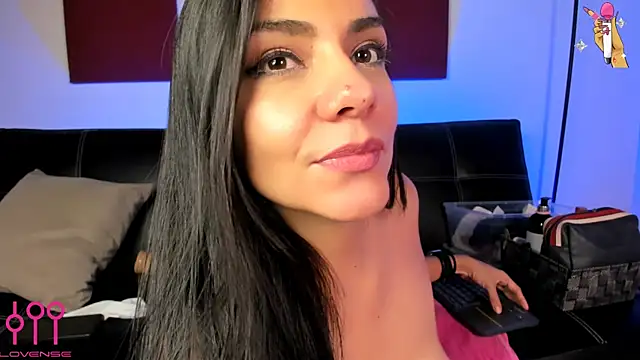 Snapshot of Samara_Kim chatting on January 12, 2025, 7:00 am Samara Kim online show from January 12, 2025, 7:00 am