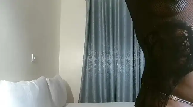 Elegant Ebony online show from February 14, 2025, 10:07 am