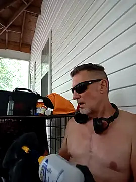 CoordinatedCheese1 online show from July 28, 2026, 4:39 pm
