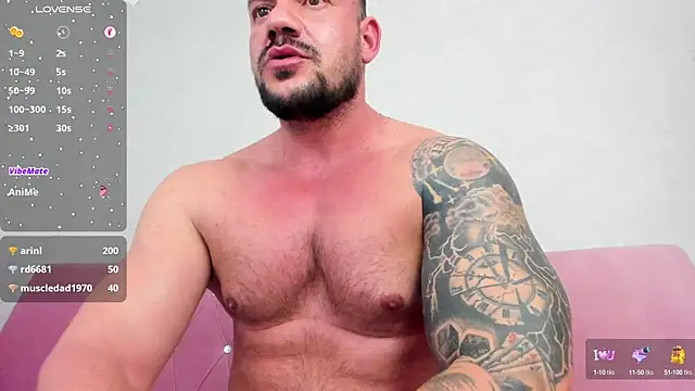 musclemonster31 online show from January 1, 2025, 11:05 am