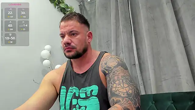 musclemonster31 online show from February 21, 2025, 5:35 am
