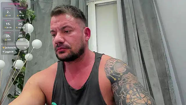 musclemonster31 online show from February 26, 2025, 12:25 pm