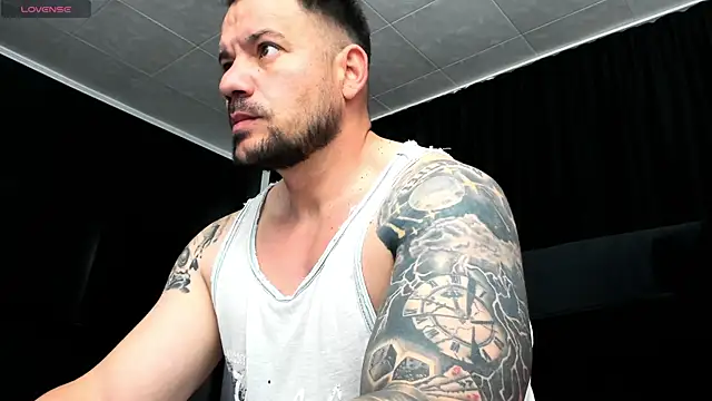 musclemonster31 online show from October 21, 2025, 11:55 am