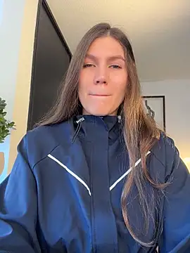 Snapshot of AmelieLaurent_ chatting on May 6, 2026, 1:27 pm AmelieLaurent online show from May 6, 2026, 1:27 pm