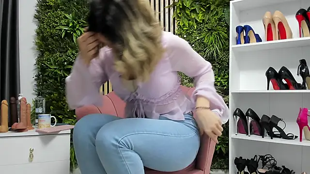 sweetcherry30 online show from March 19, 2026, 7:12 am