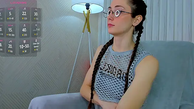 Lexi Split online show from June 18, 2026, 2:01 am