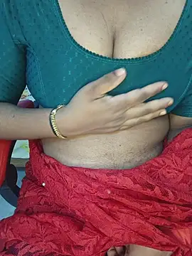 Snapshot of Malluivaniya chatting on June 15, 2026, 5:59 pm Malluivaniya online show from June 15, 2026, 5:59 pm