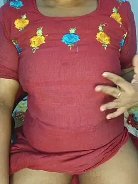 Snapshot of Malluivaniya chatting on July 17, 2026, 5:03 am Malluivaniya online show from July 17, 2026, 5:03 am