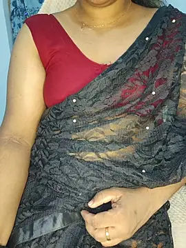 Snapshot of Malluivaniya chatting on July 18, 2026, 5:39 pm Malluivaniya online show from July 18, 2026, 5:39 pm