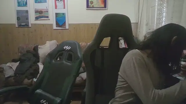 Snapshot of calliemaggotbone chatting on November 7, 2025, 10:59 am calliemaggotbone online show from November 7, 2025, 10:59 am