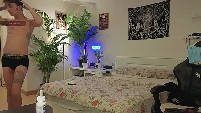 Snapshot of Tima_Lexikov_ chatting on October 8, 2025, 7:39 am Tima Lexikov online show from October 8, 2025, 7:39 am