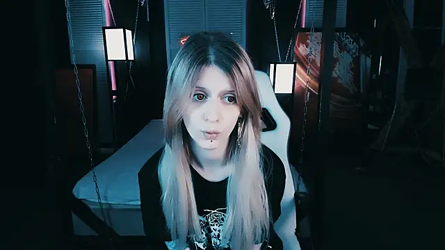 Snapshot of Noah_ElmerX chatting on January 31, 2025, 8:54 pm Noah ElmerX online show from January 31, 2025, 8:54 pm