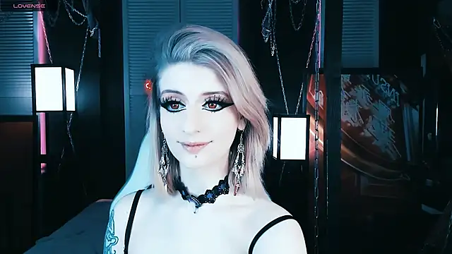 Snapshot of Noah_ElmerX chatting on February 13, 2025, 8:24 pm Noah ElmerX online show from February 13, 2025, 8:24 pm