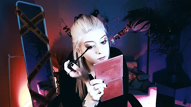 Snapshot of Noah_ElmerX chatting on October 23, 2025, 10:19 pm Noah ElmerX online show from October 23, 2025, 10:19 pm