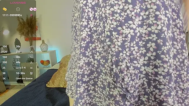 Snapshot of CutieGinger chatting on December 14, 2024, 9:56 pm CutieGinger online show from December 14, 2024, 9:56 pm