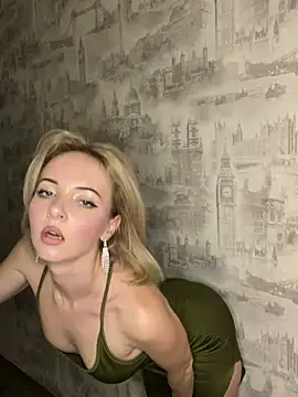 Kristina03 online show from April 4, 2026, 8:17 pm