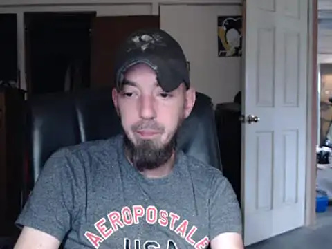 Snapshot of pensguy30 chatting on December 1, 2024, 7:36 pm pensguy30 online show from December 1, 2024, 7:36 pm