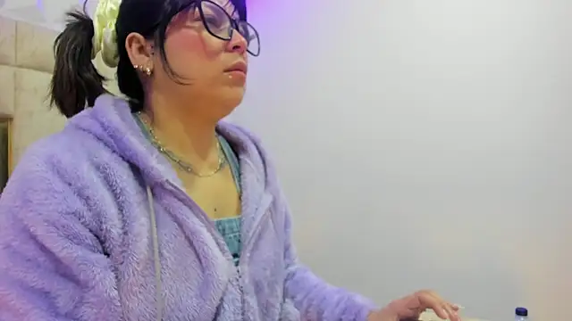 PauletteJ online show from January 7, 2026, 11:45 am