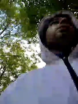 Snapshot of J0nyhson chatting on October 19, 2025, 6:14 am J0nyhson online show from October 19, 2025, 6:14 am