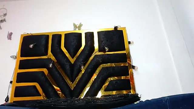 Helennahot online show from January 12, 2025, 1:48 pm