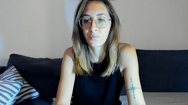 DesireMore90 online show from September 23, 2025, 8:45 pm