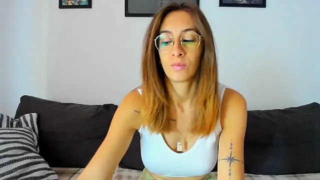 DesireMore90 online show from November 5, 2025, 9:20 am