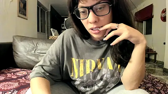 Snapshot of ginakatana chatting on October 3, 2025, 5:04 am ginakatana online show from October 3, 2025, 5:04 am