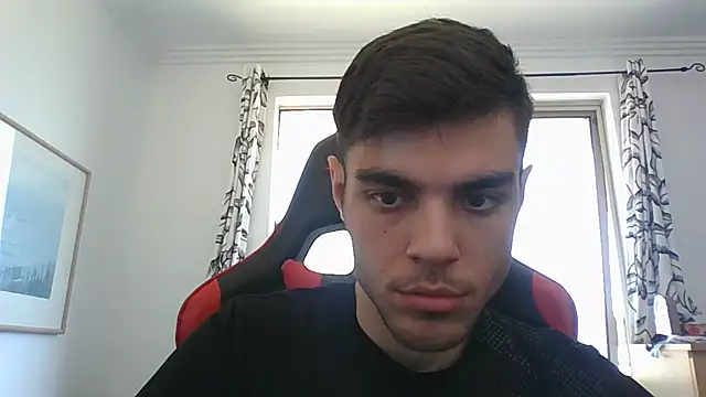 Omarnede online show from November 9, 2025, 5:28 am