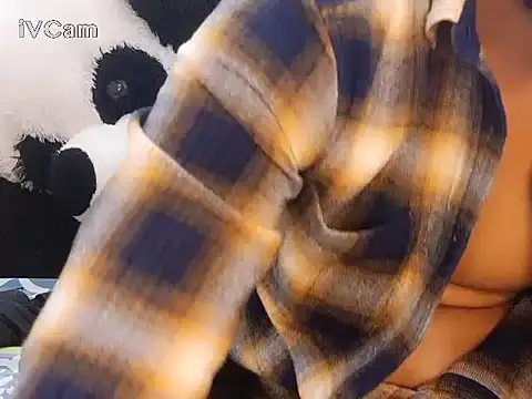 Snapshot of felix_dion chatting on February 20, 2025, 6:57 pm felix dion online show from February 20, 2025, 6:57 pm