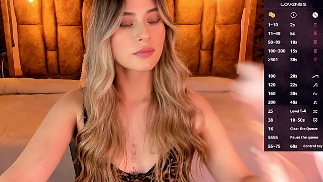 KiaraCarter online show from November 10, 2025, 7:57 pm