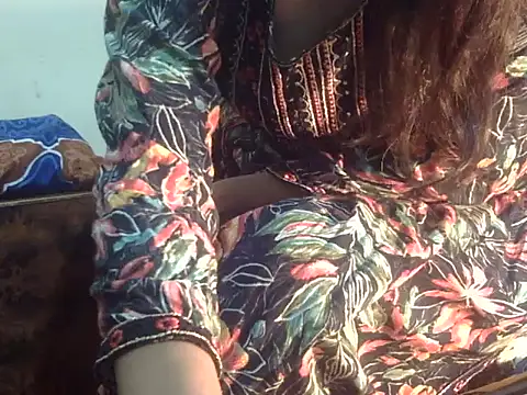 Snapshot of Lusty_Wife1 chatting on December 19, 2024, 12:34 pm Lusty Wife1 online show from December 19, 2024, 12:34 pm