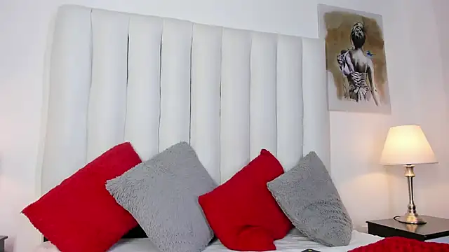 Snapshot of Violet_queen20 chatting on February 19, 2026, 10:17 pm Violet queen20 online show from February 19, 2026, 10:17 pm