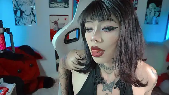 Deadly Doll online show from September 18, 2025, 10:34 pm