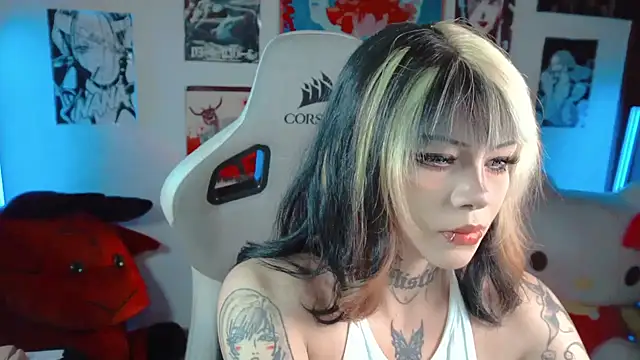 Deadly Doll online show from October 10, 2025, 10:53 pm