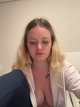 Snapshot of mariemelissah chatting on February 27, 2025, 4:10 pm mariemelissah online show from February 27, 2025, 4:10 pm