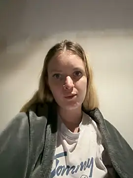 Snapshot of mariemelissah chatting on March 15, 2025, 7:59 pm mariemelissah online show from March 15, 2025, 7:59 pm