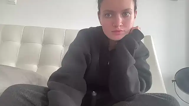 mariemelissah online show from December 21, 2025, 7:59 am