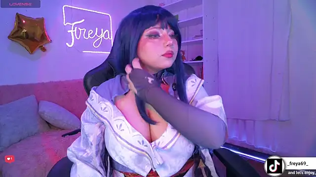 Snapshot of Sweet_freya1 chatting on July 24, 2026, 1:58 am Sweet freya1 online show from July 24, 2026, 1:58 am