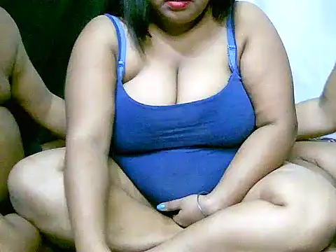 flamingoss online show from December 31, 2024, 7:40 pm