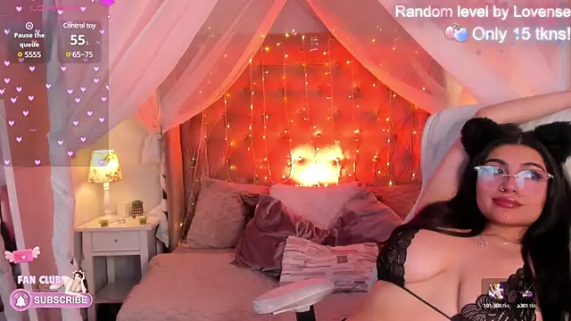 Snapshot of Ellie_Jhonson__ chatting on March 8, 2025, 5:11 pm Ellie Jhonson online show from March 8, 2025, 5:11 pm