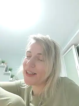 Snapshot of Linda_Gregory chatting on February 9, 2025, 3:53 am Linda Gregory online show from February 9, 2025, 3:53 am