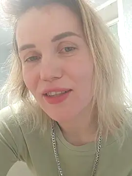 Snapshot of Linda_Gregory chatting on February 21, 2025, 1:22 am Linda Gregory online show from February 21, 2025, 1:22 am