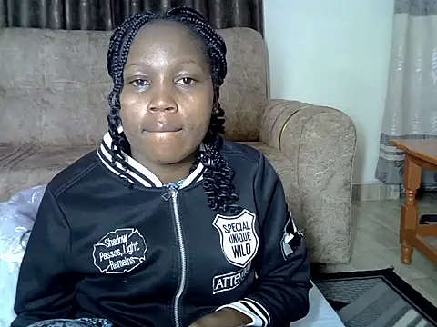 AurelAda online show from November 18, 2025, 11:15 pm