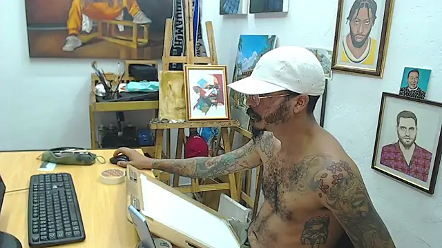 Snapshot of color_beat17 chatting on December 12, 2024, 4:21 pm color beat17 online show from December 12, 2024, 4:21 pm