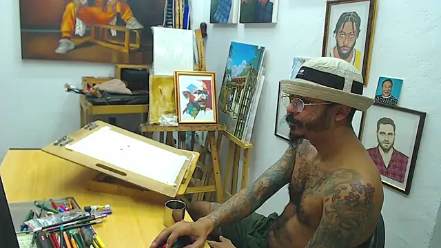 Snapshot of color_beat17 chatting on December 17, 2024, 1:05 pm color beat17 online show from December 17, 2024, 1:05 pm